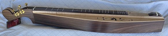 Barbara Allen™ 4-String Baritone Dulcimer at gibsondulcimers.com