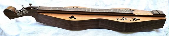 Jenny Lind™ 4-String Dulcimer at https://gibsondulcimers.com/dulcimers_in_stock.html