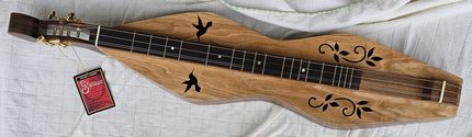 Jenny Lind™ Dulcimer at https://gibsondulcimers.com/index.html