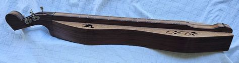 https://gibsondulcimers.com/dulcimers_in_stock.html